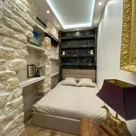 Appartamento Elegant Dans Ancien Particulier