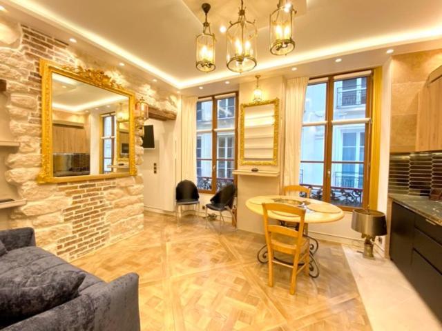Elegant Dans Ancien Particulier Appartamento *