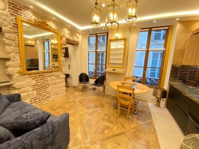 Elegant Dans Ancien Particulier Appartamento